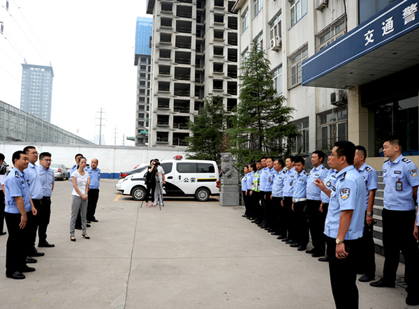 開元集團持續幫扶洛寧瓜農——5000斤愛心西瓜慰問洛陽一線交警