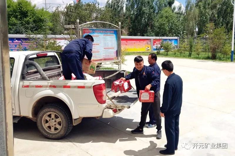 一家親│興海銅鑫慰問(wèn)部隊(duì)官兵，共話軍企團(tuán)結(jié)魚水情